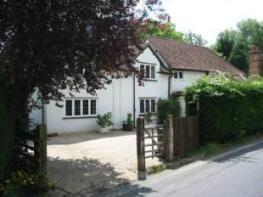 3, Frys Lane, Yateley GU46 7TJ