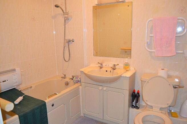 Photo 6