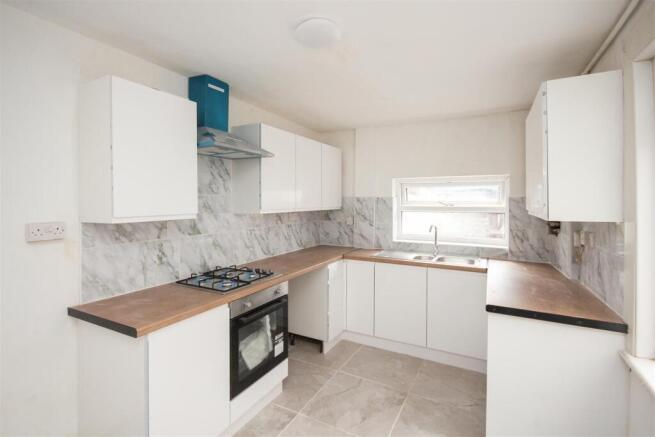 kitchen 2.JPG