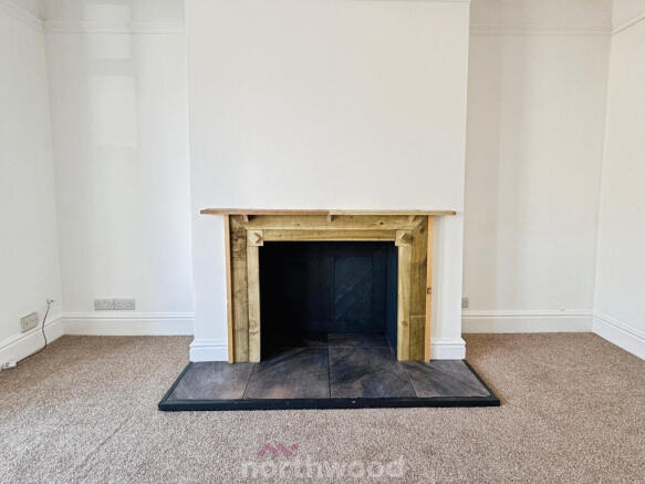 4 bed Terraced to rent Image 9