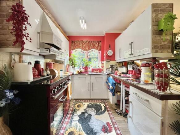 KITCHEN DINER