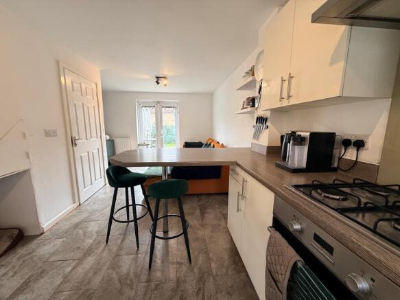 Kitchen-Lounge