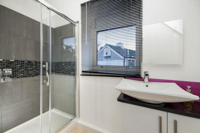 En suite shower room