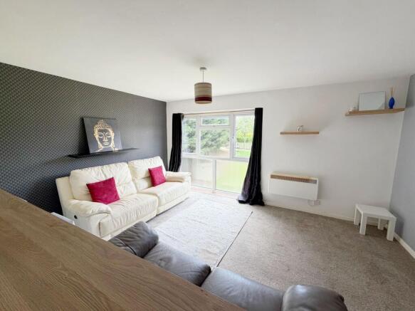 Riverside Close, Bedford, MK42 photo 4