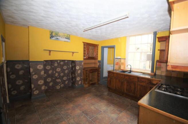 Kitchen.JPG