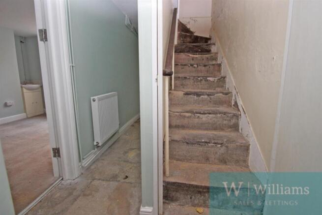 Basement internal stairs