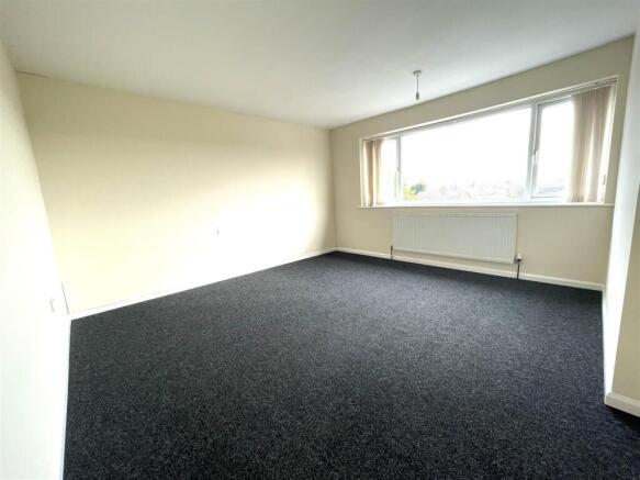 3 bed Maisonette to rent Image 10