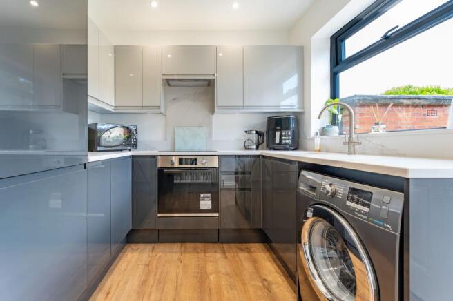 3 bed Semi-Detached for sale Image 4