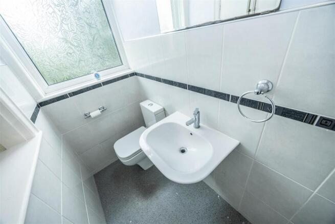 3 bed Terraced for sale Image 6