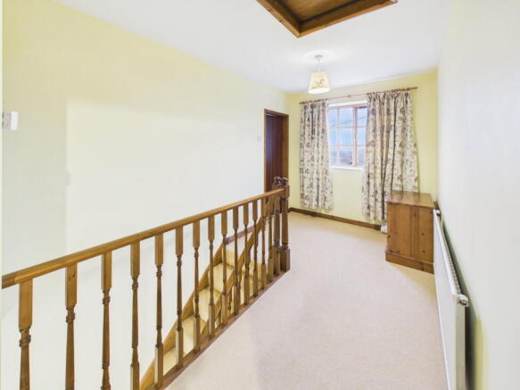 4 bed Detached to rent Image 11