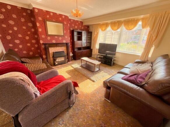 3 bed Semi-Detached for sale Image 4