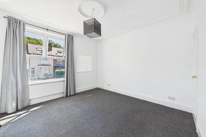 3 bed Terraced to rent Image 7