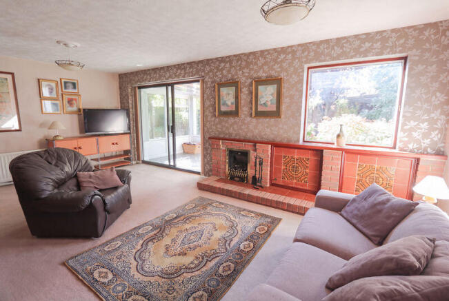 Living room pic 2