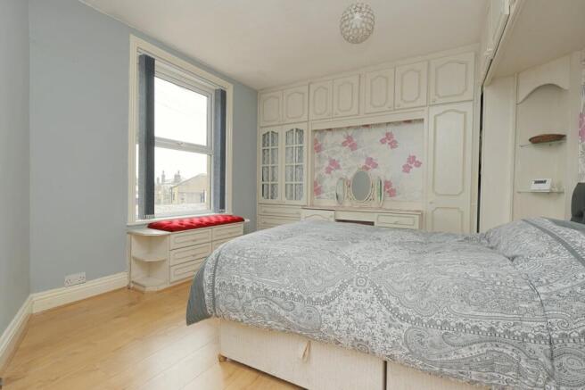 3 bed Terraced for sale Image 10