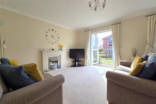 2 bed Retirement Property for sale Image 5