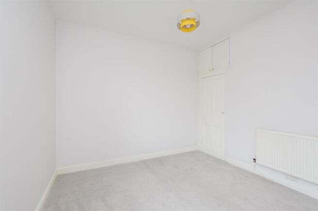 2 bed Terraced for sale Image 6