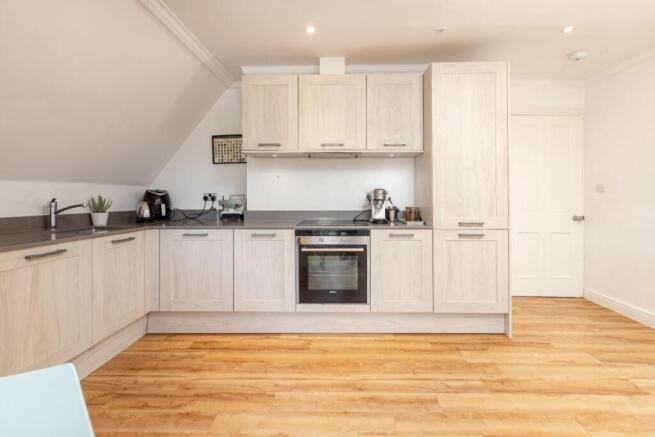 2 bed Apartment for sale Image 6