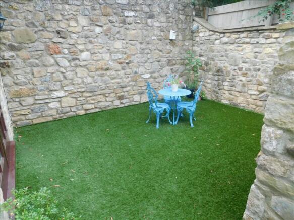 Photo 11