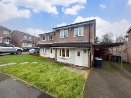 19, East Bank, Northampton NN3 8YR