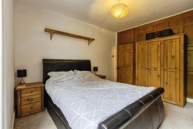 2 bed Semi-Detached for sale Image 8