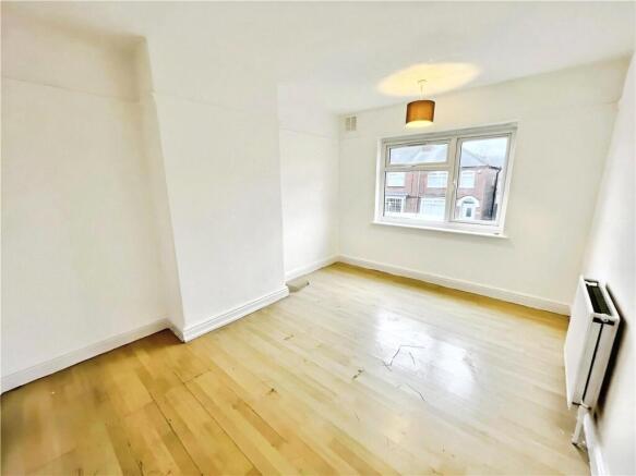 3 bed Terraced to rent Image 9