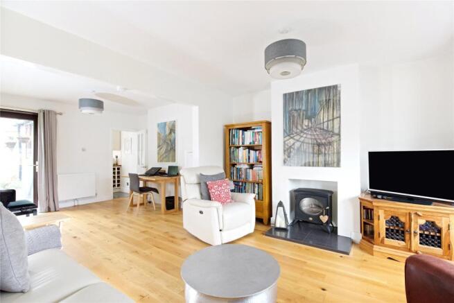 Sitting/Dining Room