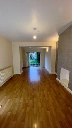 REAR LOUNGE
