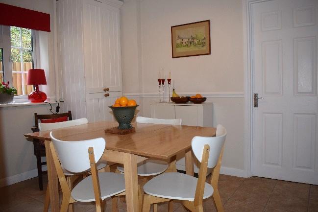 BREAKFAST ROOM