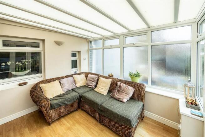 3 bed House for sale Image 12