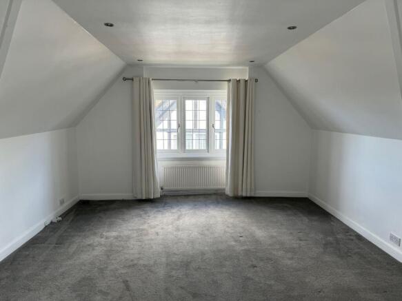 2 bed Apartment for sale Image 6