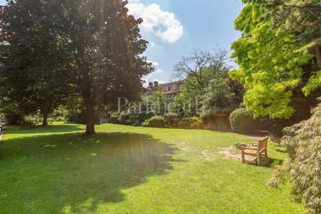 Hillfield Court, Belsize Avenue-10.jpg