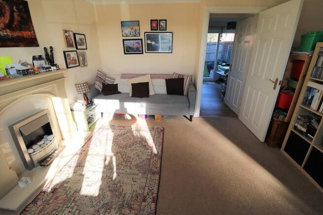Photo 3