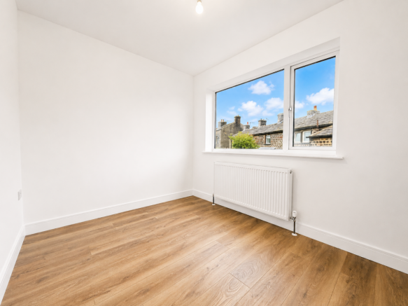 3 bed Semi-Detached for sale Image 4