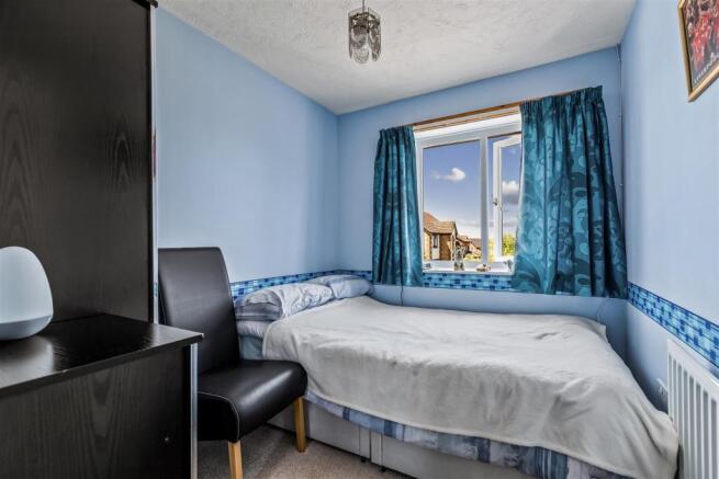 Bedroom 4.jpg
