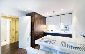 38, Lords View, London NW8 7HL