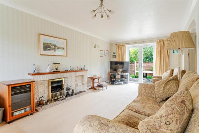 9 Rushmoor Grove, Backwell, BS48 3BW 23.jpg