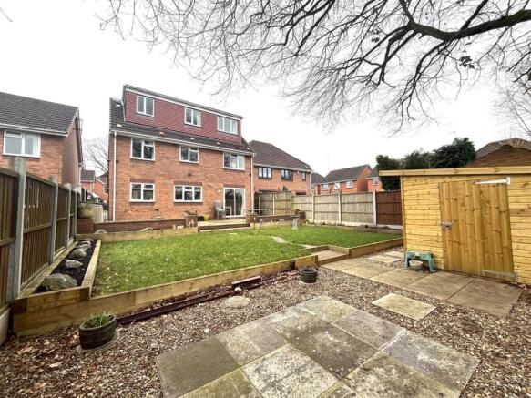 THORN CLOSE 2.jpeg