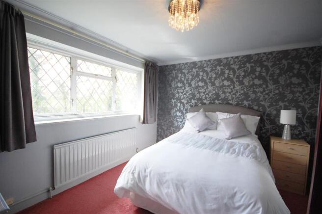 Bed 2 .jpg