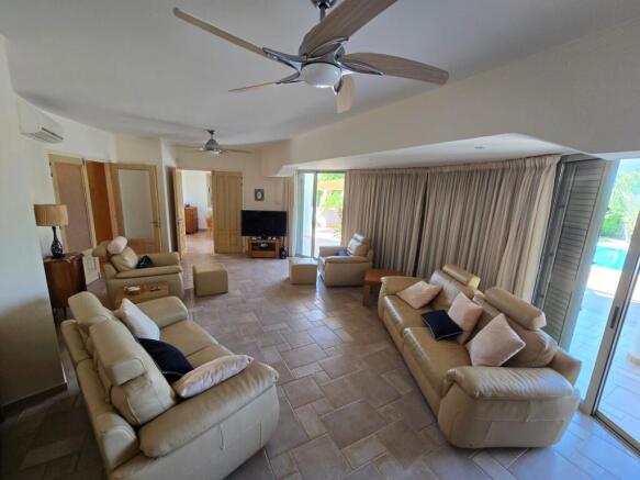 4 Bedroom Detached V
