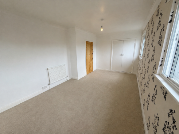 2 bed House to rent Image 4