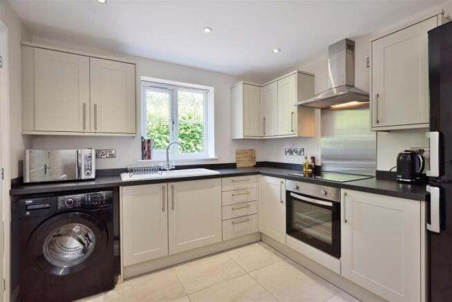 3 Willow Bank Sutton St Nicholas (16).jpg