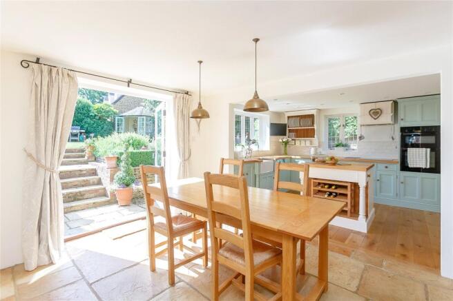 Kitchen/Breakfast