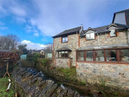 Kingcome Court, Fore Street, Buckfastleigh, Devon