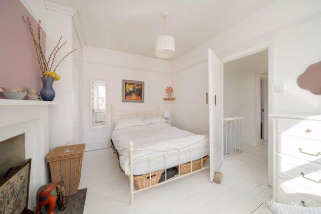 Leysfield Road W12 photo 4