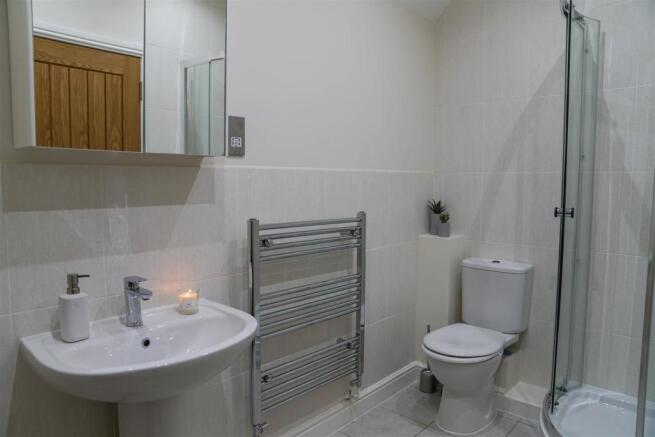 Second shower room