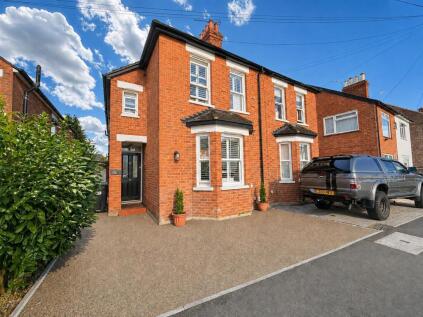Crown Street, Egham, Surrey, TW20 9BQ
