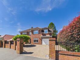 21, The Fairway, Hull HU10 7SA