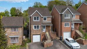 16, Cornfields, Andover SP10 2EY