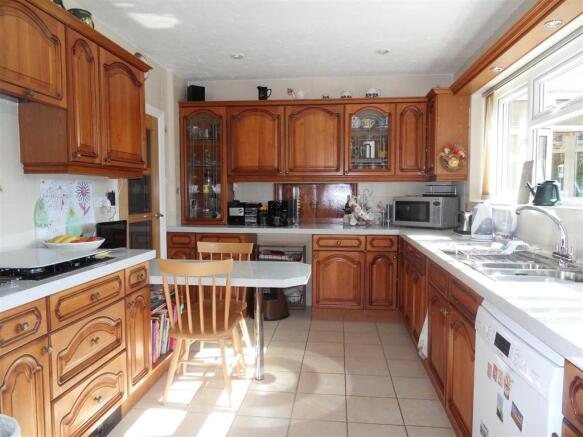 Fitted Kitchen