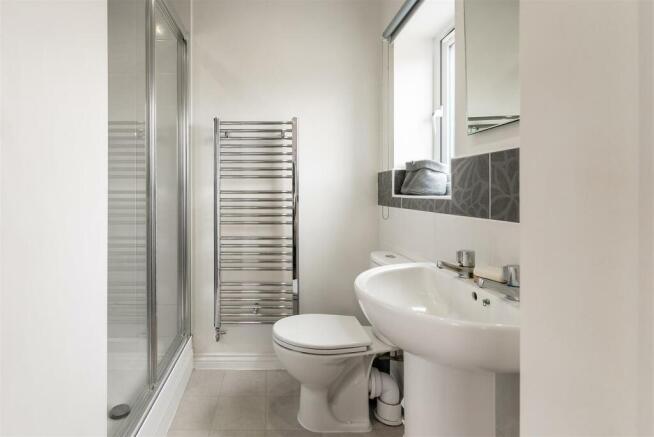 Priors Grove Close-14.jpg